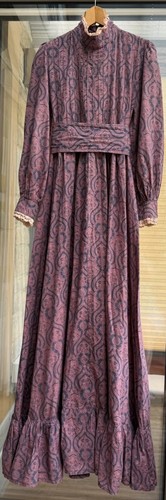 Vintage early 1970s laura - early,