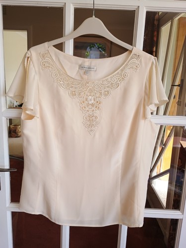 Laura ashley 100 silk - ashley, 100%